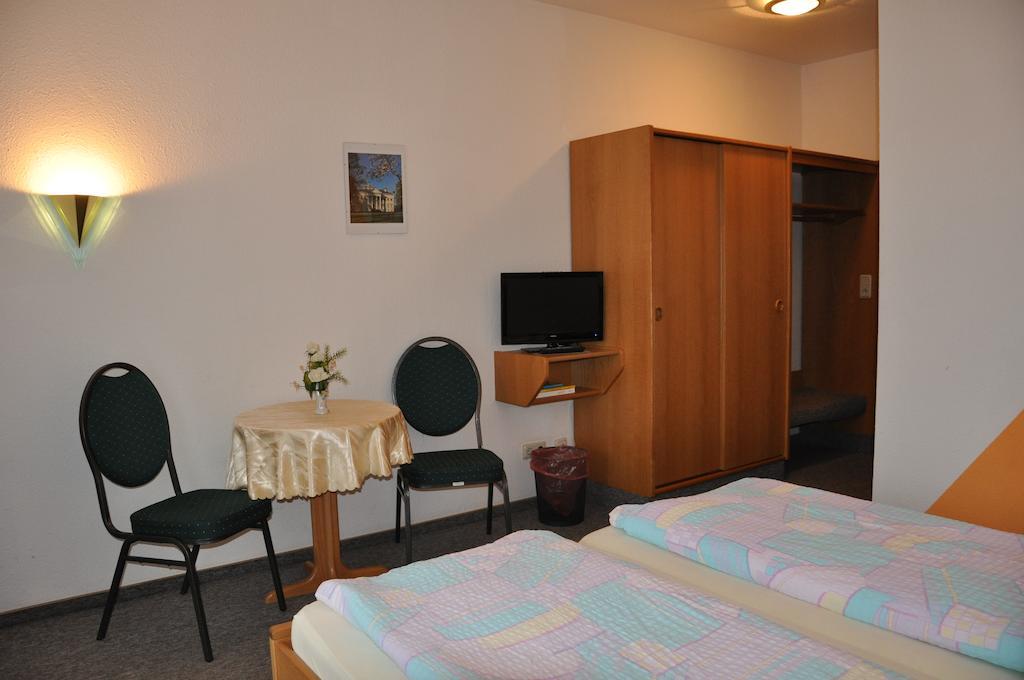 Hotel Fasold Sulzfeld  Δωμάτιο φωτογραφία