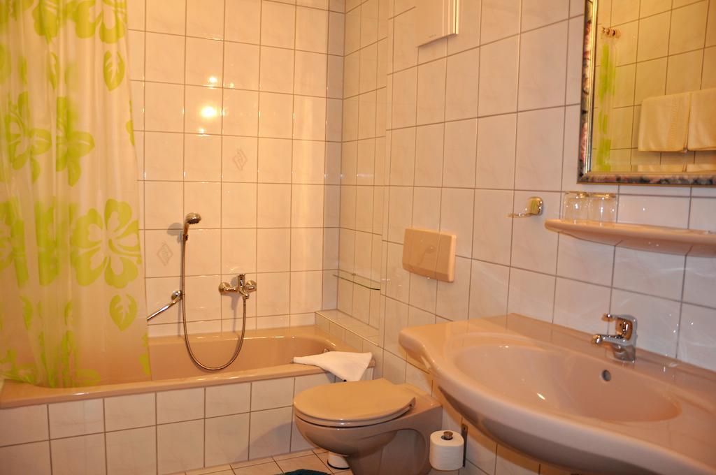 Hotel Fasold Sulzfeld  Δωμάτιο φωτογραφία
