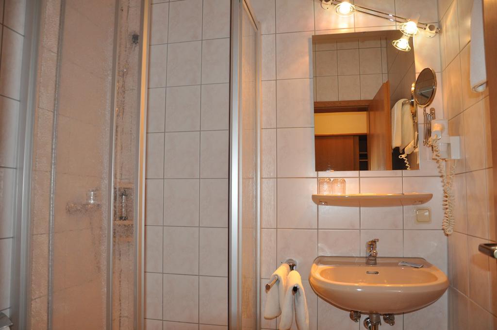 Hotel Fasold Sulzfeld  Δωμάτιο φωτογραφία