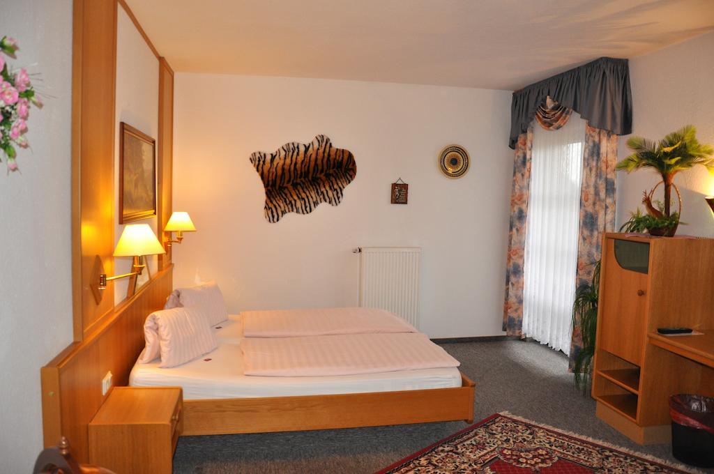 Hotel Fasold Sulzfeld  Δωμάτιο φωτογραφία